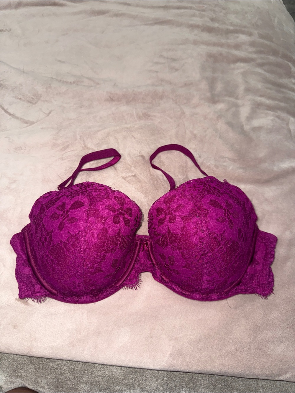 Victoria's Secret Fuchsia Lace Push-Up Bra